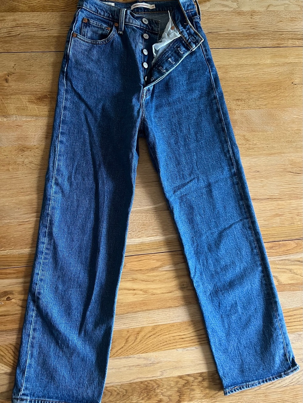 Levi's Women's Ribcage Straight-Leg Jeans in Dark Blue Denim 25